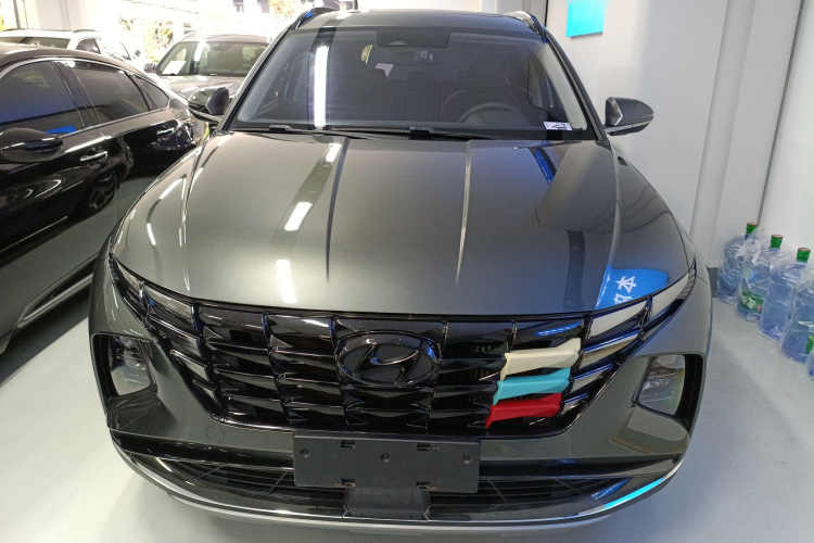 现代 2023款 途胜L 1.5T 自动两驱DLX豪华版车身外观2