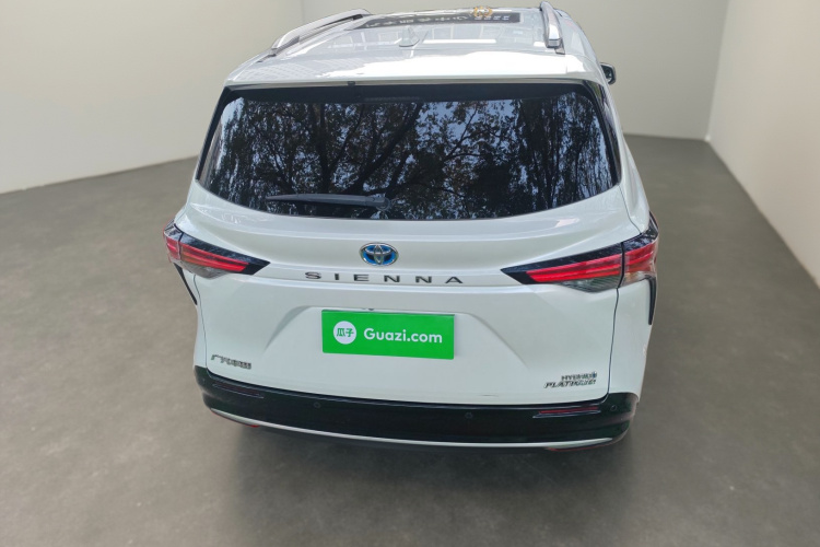 丰田 赛那SIENNA 2021款 2.5L混动 铂金版车身外观6