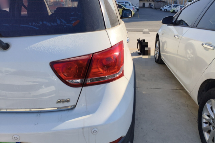 长城M4 2014款 1.5L 手动舒适型车身外观6006