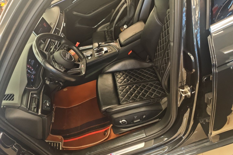 奥迪S4 2018款 S4 3.0TFSI中控内饰19