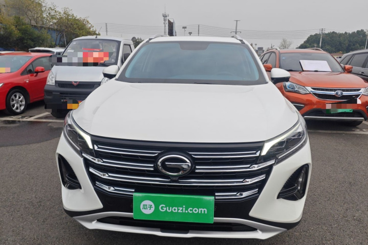 广汽传祺 传祺GS4 2021款 270T 自动智联科技版车身外观2