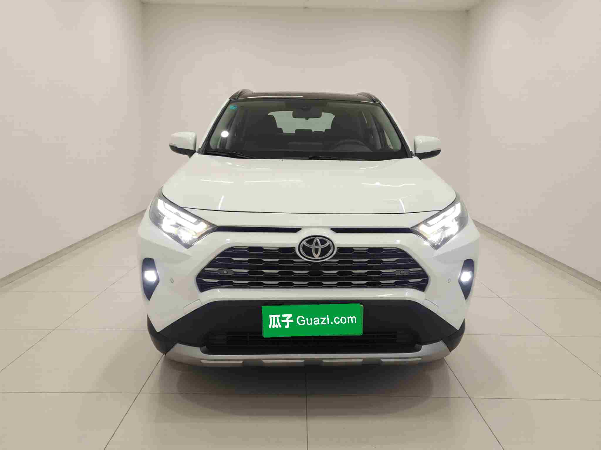 蚌埠二手丰田RAV4荣放2024款，车价冰点为何如此诱人？