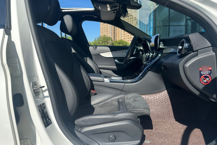 奔驰C级 2021款 C 260 星耀臻藏版中控内饰7005