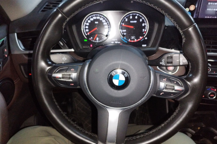 宝马X1 2020款 sDrive20Li 尊享型局部细节13