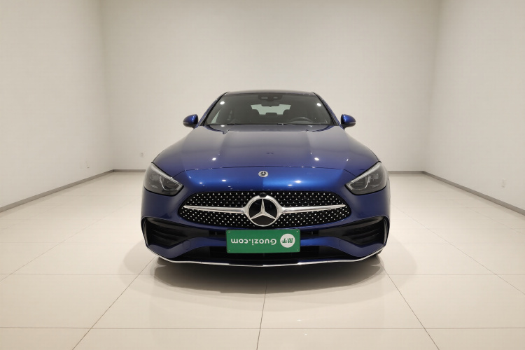 奔驰C级 2022款 C 260 L 运动版车身外观2