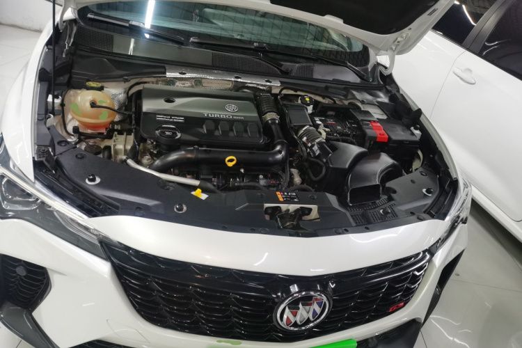 别克 威朗 2022款 Pro GS 追风版机舱底盘24