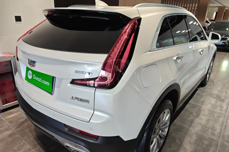 凯迪拉克XT4 2018款 28T 两驱领先型车身外观6005