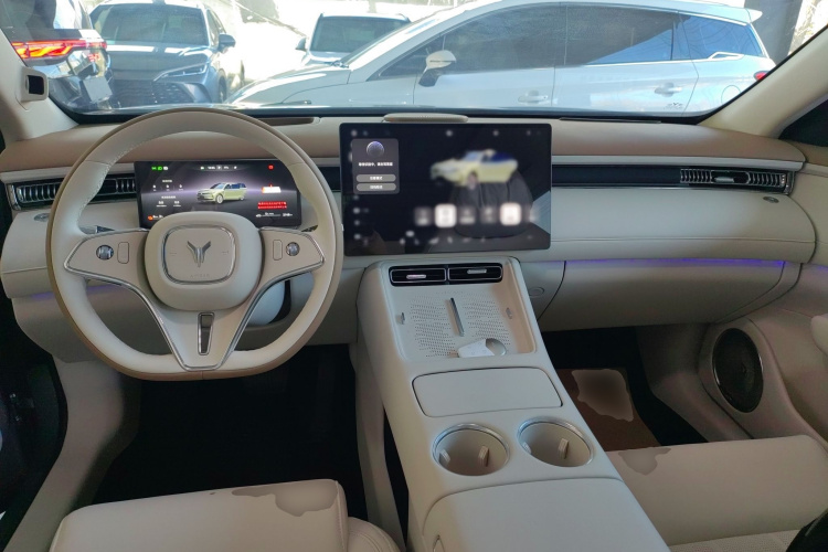 岚图汽车 岚图FREE 2025款 FREE+ 后驱乾崑版中控内饰7002