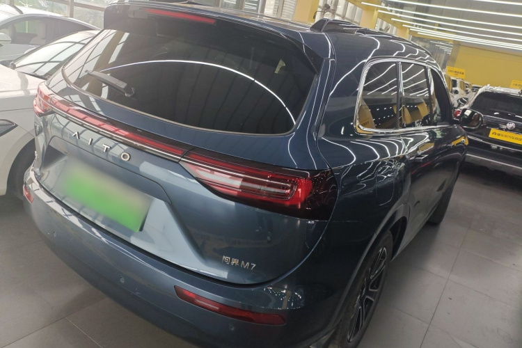 鸿蒙智行 问界M7 2024款 1.5T 四驱Plus版 5座车身外观6005