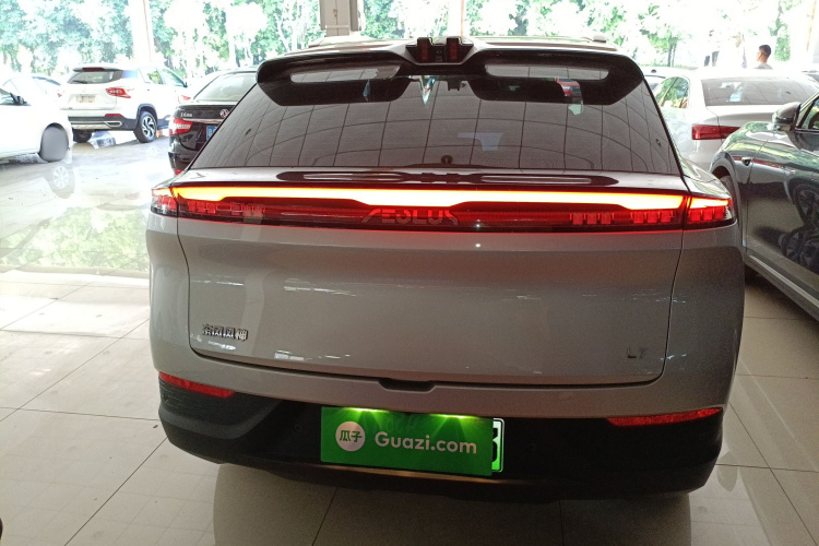 东风风神 风神L7新能源 2024款 205 Air车身外观6