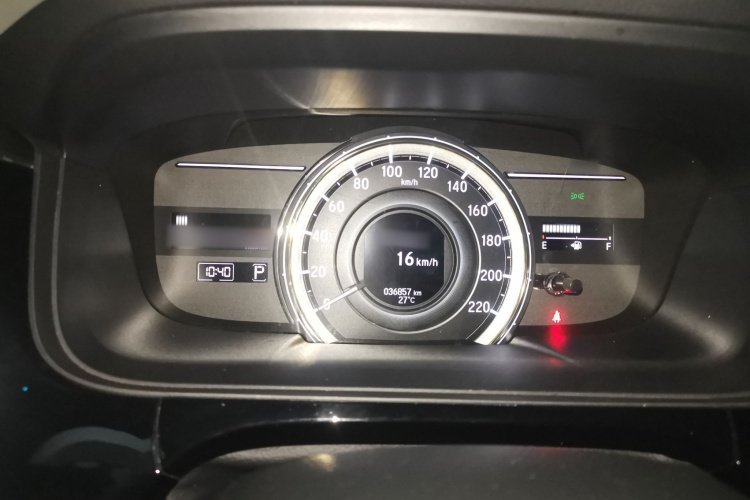 本田 艾力绅 2016款 2.4L 豪华版局部细节14