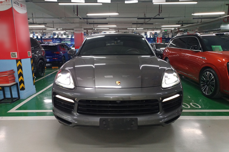 保时捷 2019款 Cayenne 3.0T车身外观2