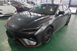 长安UNI-V 2025款 第三代 2.0T 劲擎型