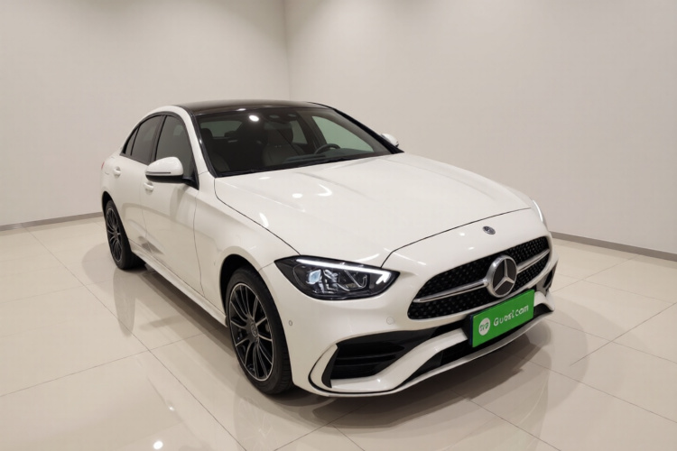 奔驰C级 2025款 C 260 L 运动版车身外观3