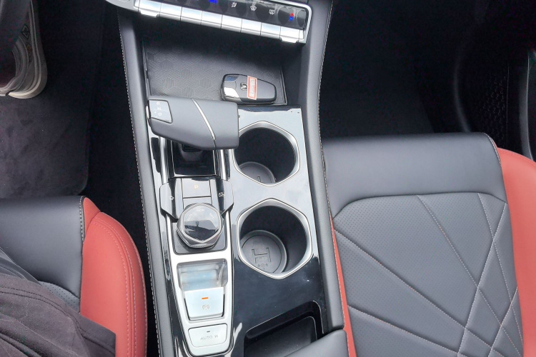 长安 逸动 2023款 畅享版 PLUS 蓝鲸NE 1.4T GDI DCT尊贵版局部细节18