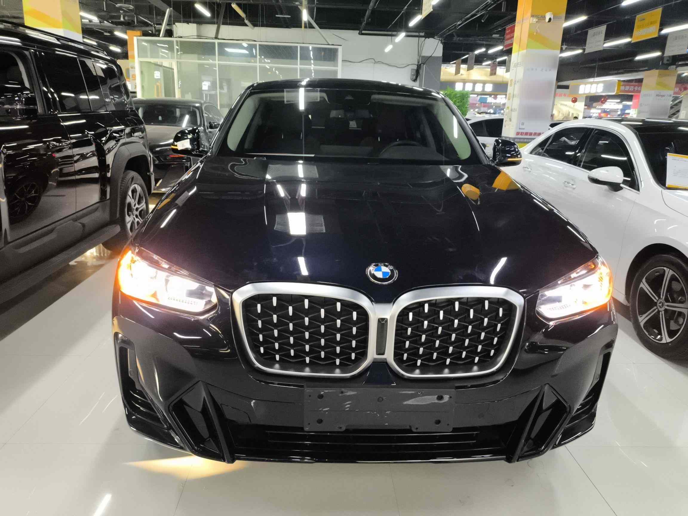 宝马X4 2022款 xDrive 25i M运动套装(1)