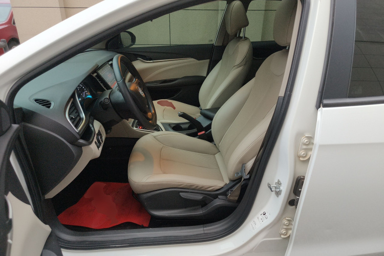 别克 英朗 2017款 15N 自动精英型中控内饰19