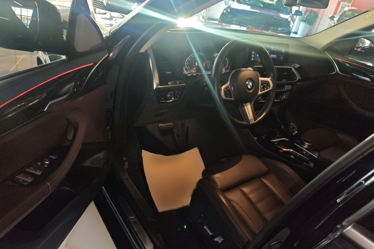 宝马X3 2021款 改款 xDrive30i 领先型 M运动套装中控内饰20