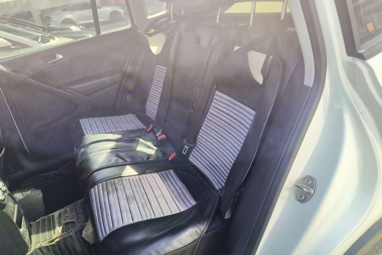 大众 途观 2017款 300TSI 自动两驱丝绸之路风尚版中控内饰21