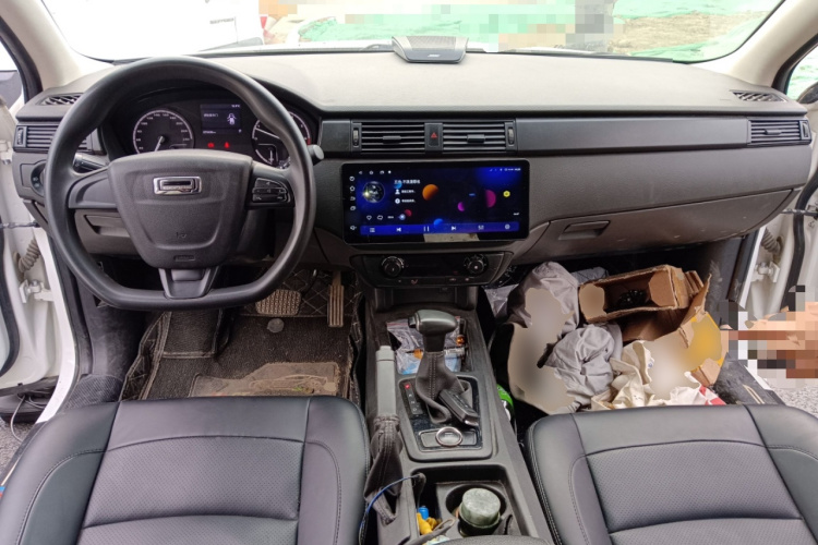 观致3 2018款 三厢 1.6L 自动领先型中控内饰12