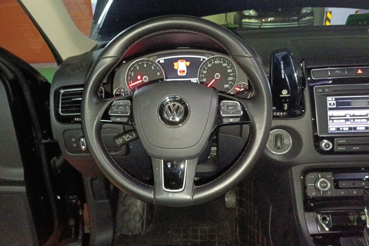 大众 途锐 2017款 3.0TSI 拓野型局部细节13