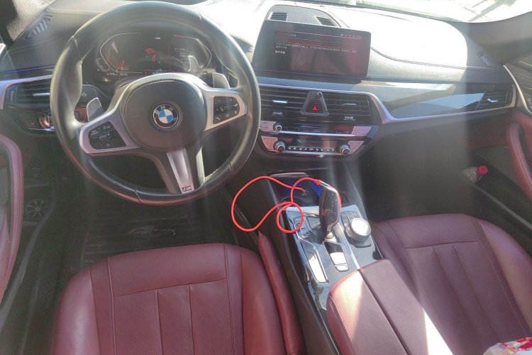 宝马5系 2020款 530Li 尊享型 M运动套装中控内饰7002