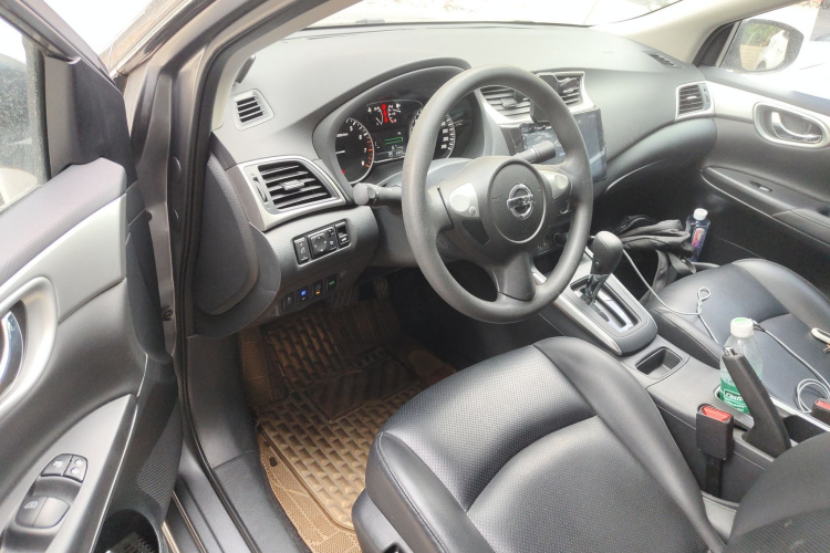 日产 轩逸 2022款 经典 1.6XE CVT舒适版中控内饰20