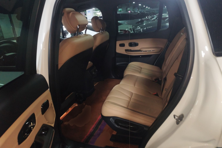 蔚来ES8 2020款 415KM 七座版中控内饰21