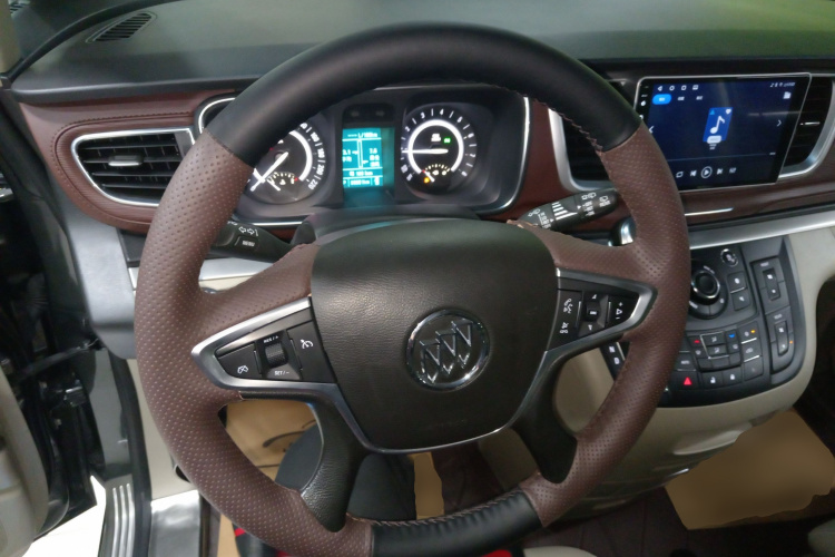 别克GL8 2018款 28T 豪华型 国VI中控内饰13