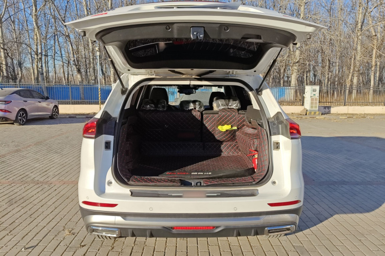 哈弗H6 2021款 国潮版 1.5GDIT 自动冠军版机舱底盘23