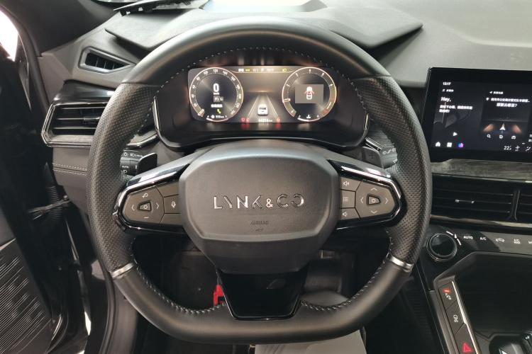 领克06 2020款 1.5T 劲Pro中控内饰13