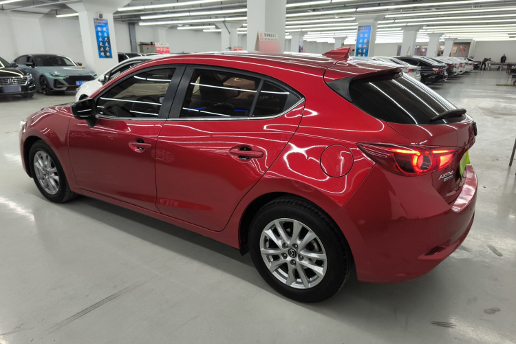 马自达3 昂克赛拉 2017款 两厢 1.5L 自动豪华型 国V车身外观4