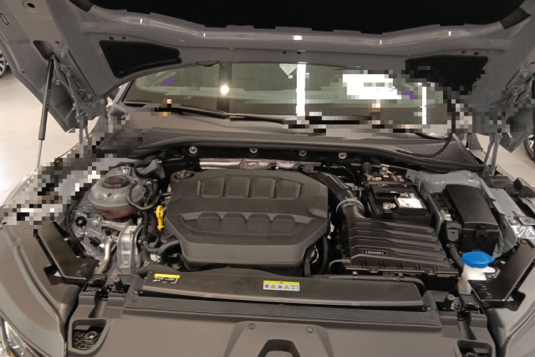 一汽-大众CC 2024款 380TSI 夺目 众享款机舱底盘24