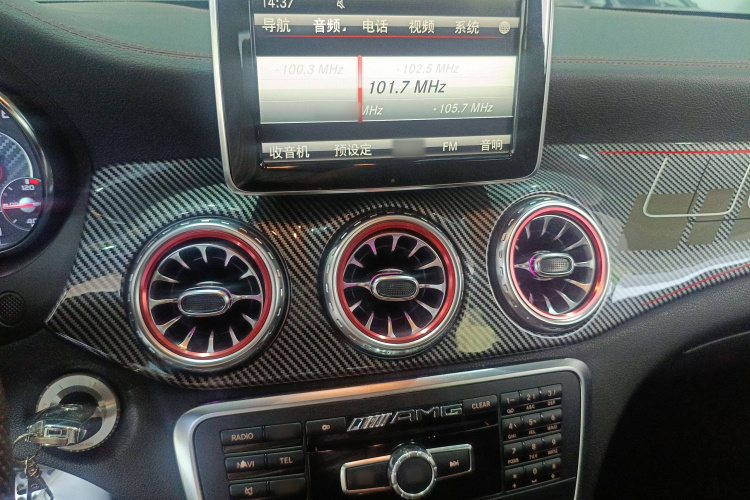 奔驰GLA AMG 2015款 AMG GLA 45 4MATIC局部细节16