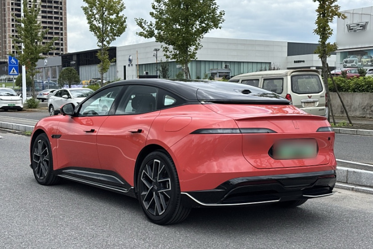 阿维塔06 2025款 Pro增程版车身外观6009