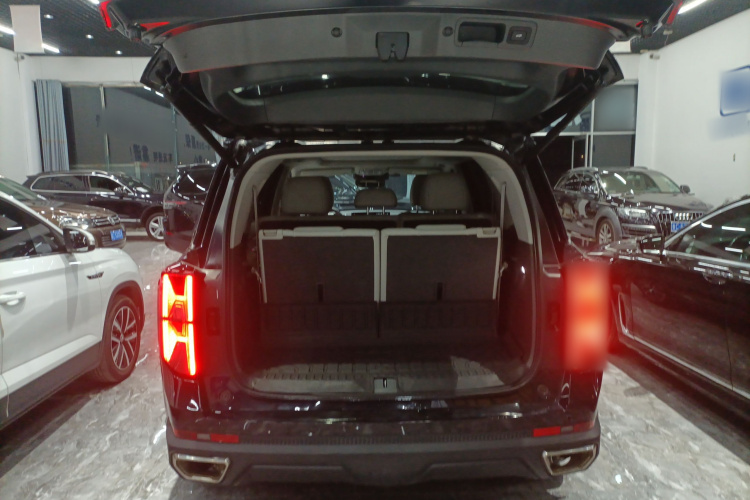 广汽传祺 传祺GS8 2022款 领航系列 2.0TGDI 两驱豪华智联版（七座）机舱底盘23