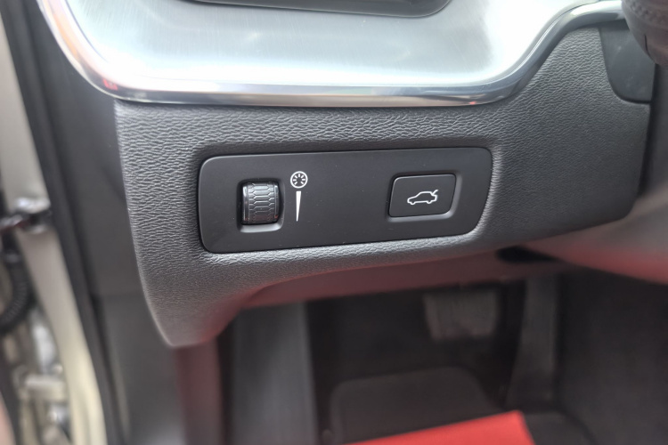 沃尔沃XC60 2020款 T5 四驱智逸豪华版中控内饰7005