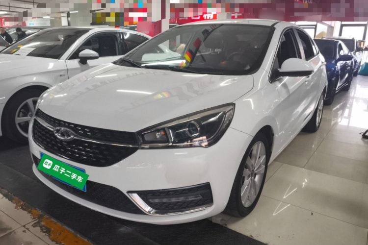 奇瑞 艾瑞泽5 2016款 1.5L CVT领潮版车身外观1