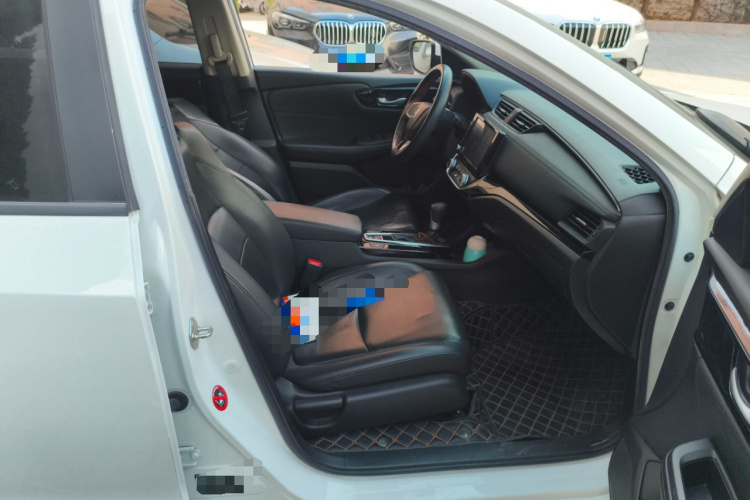 本田 凌派 2019款 180Turbo CVT豪华版 国V局部细节9005