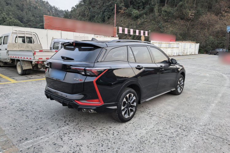 东风风神 奕炫GS 2021款 230T 自动追曜武士版车身外观6005