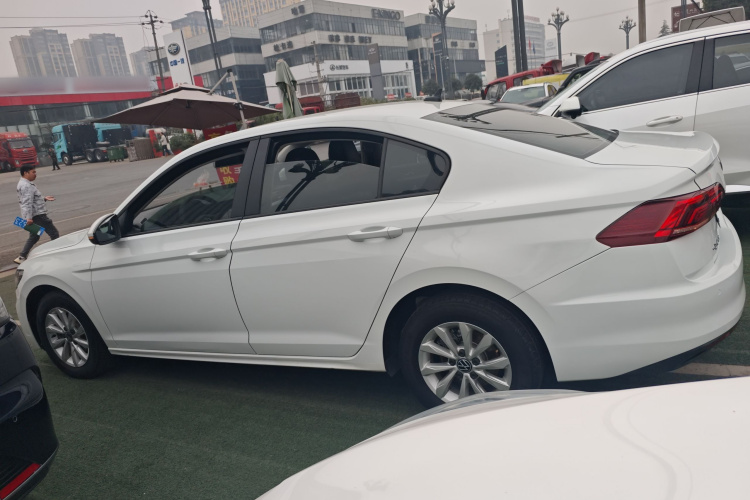 大众 宝来 2021款 1.5L 自动时尚智联版车身外观4