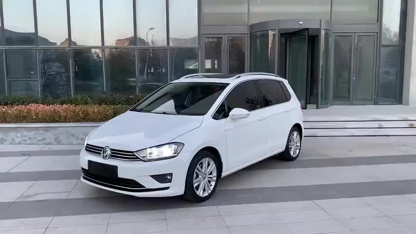 大众 高尔夫·嘉旅 2016款 230TSI 自动豪华型实拍1