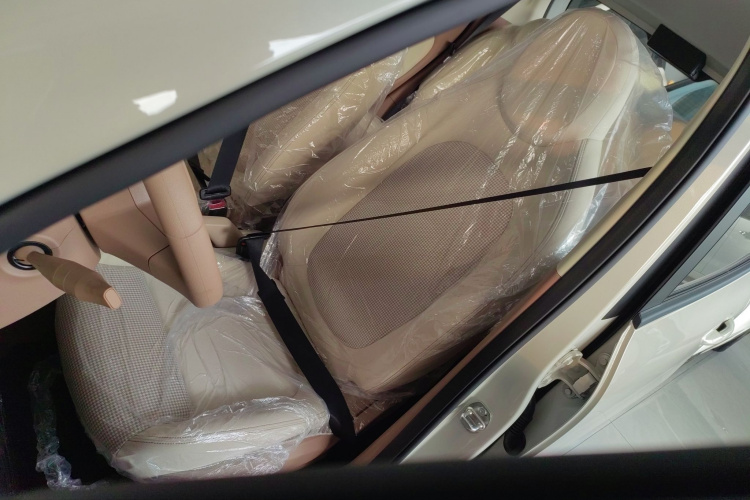 五菱汽车 宏光MINIEV 2025款 四门版 进阶款中控内饰19