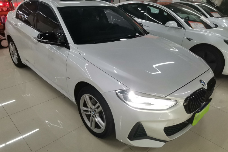 宝马1系 2021款 120i M运动曜夜版车身外观3