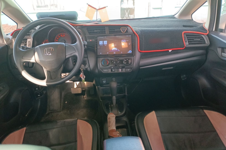 本田 飞度 2018款 1.5L CVT舒适天窗版中控内饰12