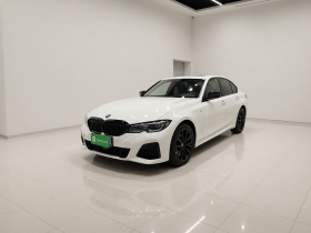 宝马3系 2022款 改款 325i M运动曜夜套装