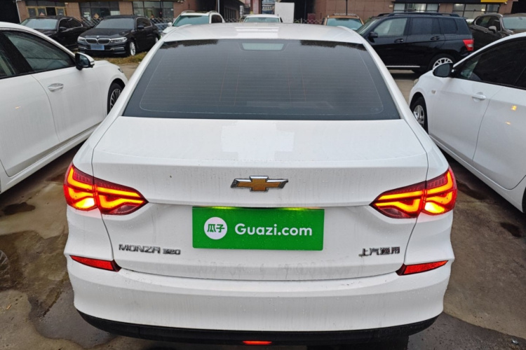 雪佛兰 科鲁泽 2022款 320 自动悦享版车身外观6004