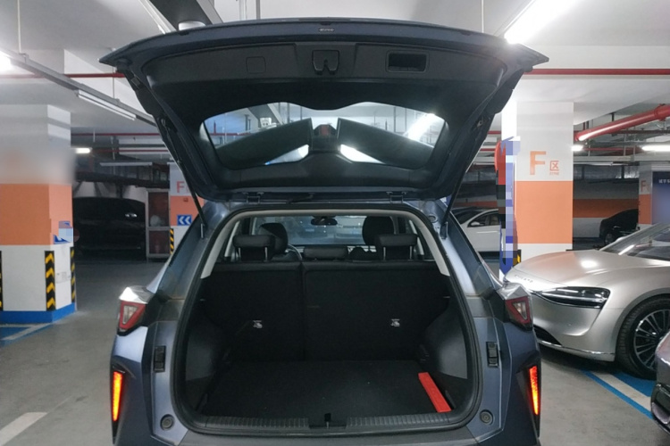 广汽传祺 传祺GS3 2023款 影速 270T R-STYLE版局部细节23