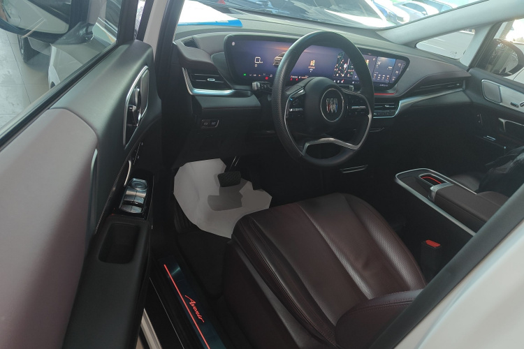 别克 世纪 2023款 2.0T 七座蕴世版中控内饰20