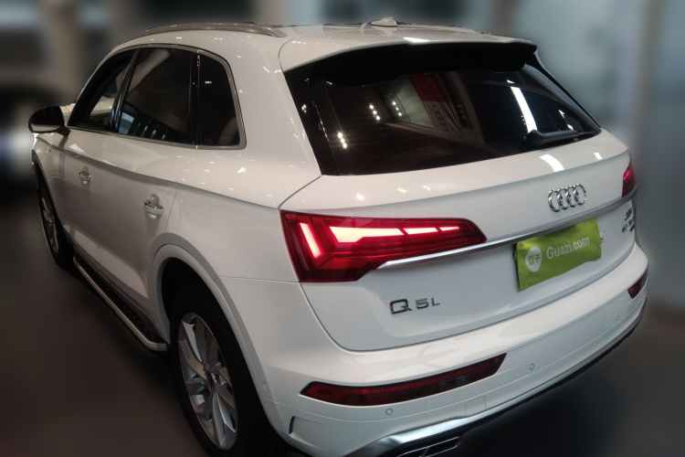 奥迪Q5L 2021款 40 TFSI 豪华动感型车身外观5